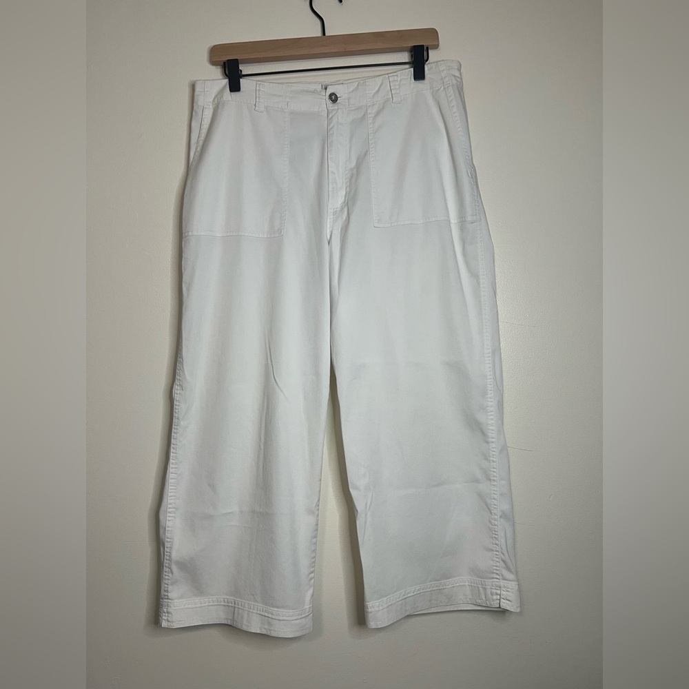 Chico's White Cropped Ankle Jumpsuit Minimalist Design